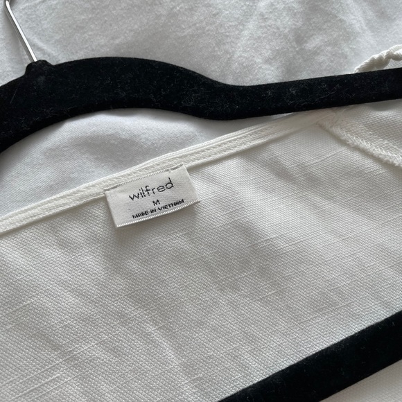 BNWT Aritzia Wilfred Venus Top (M) - Picture 7 of 7